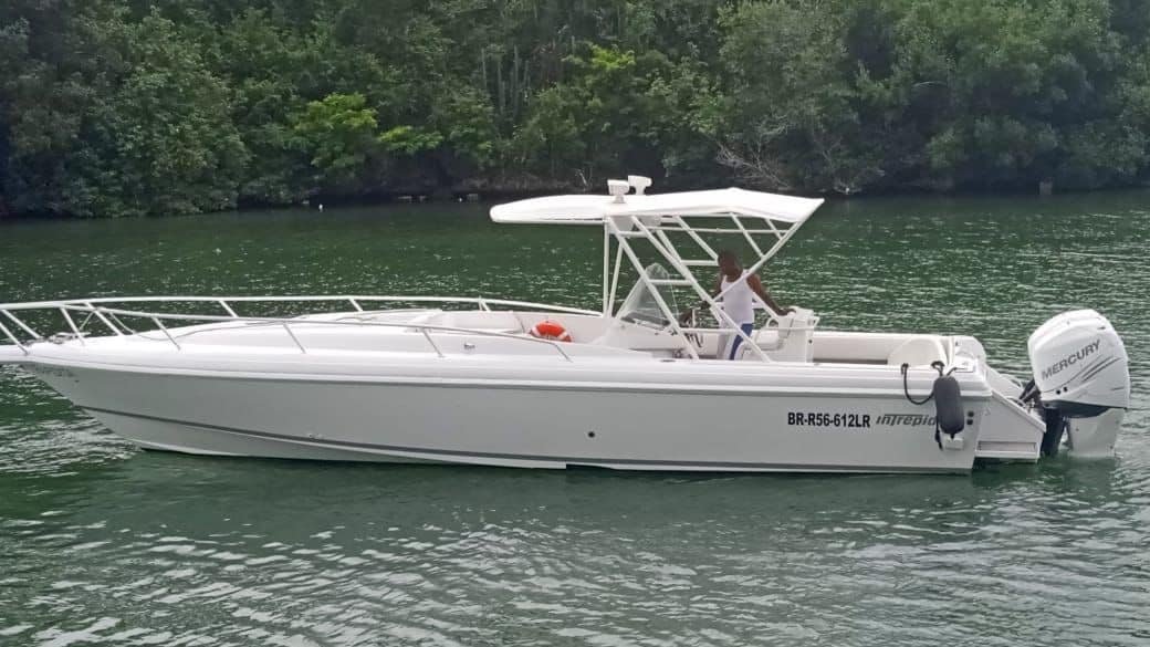 intrepid-38ft-private-boat-charter-casa-de-campo