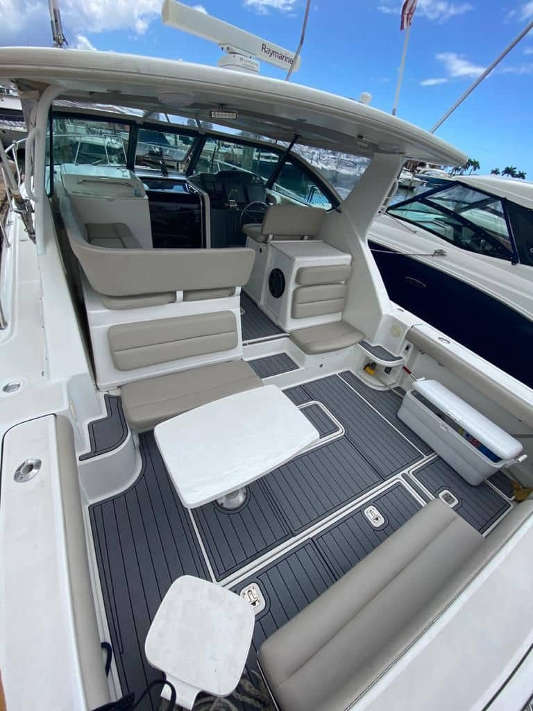 private-boat-tiara-38ft-casa-de-campo-exterior2