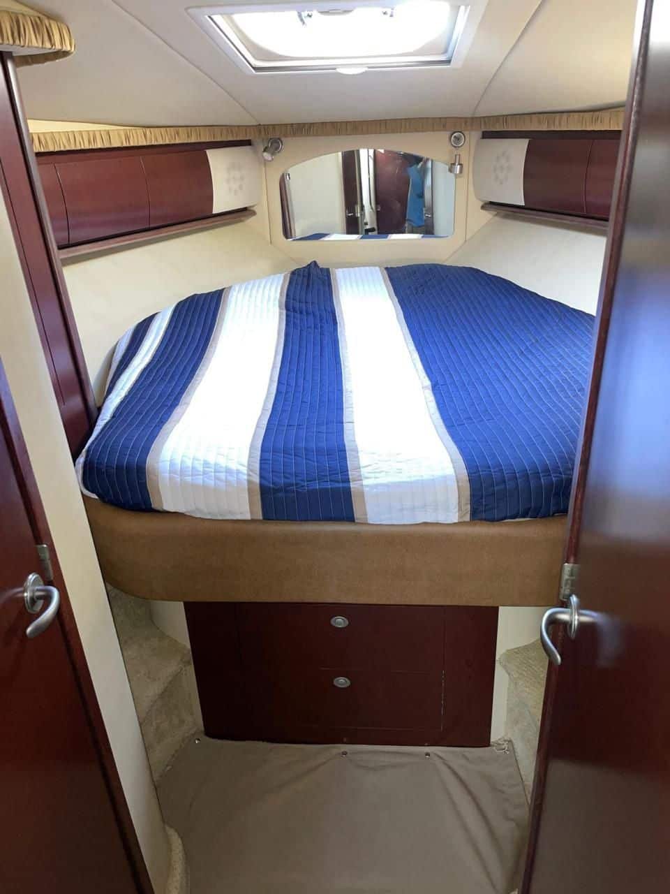 private-boat-nicole-44ft-casa-de-campo-camarote