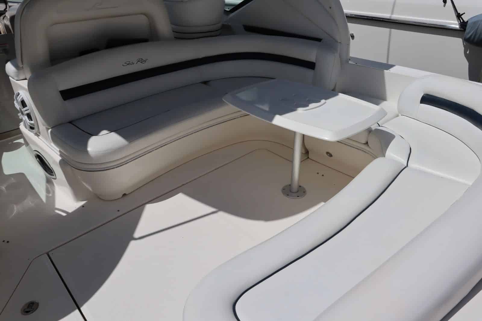 private-boat-nicole-44ft-casa-de-campo-exterior