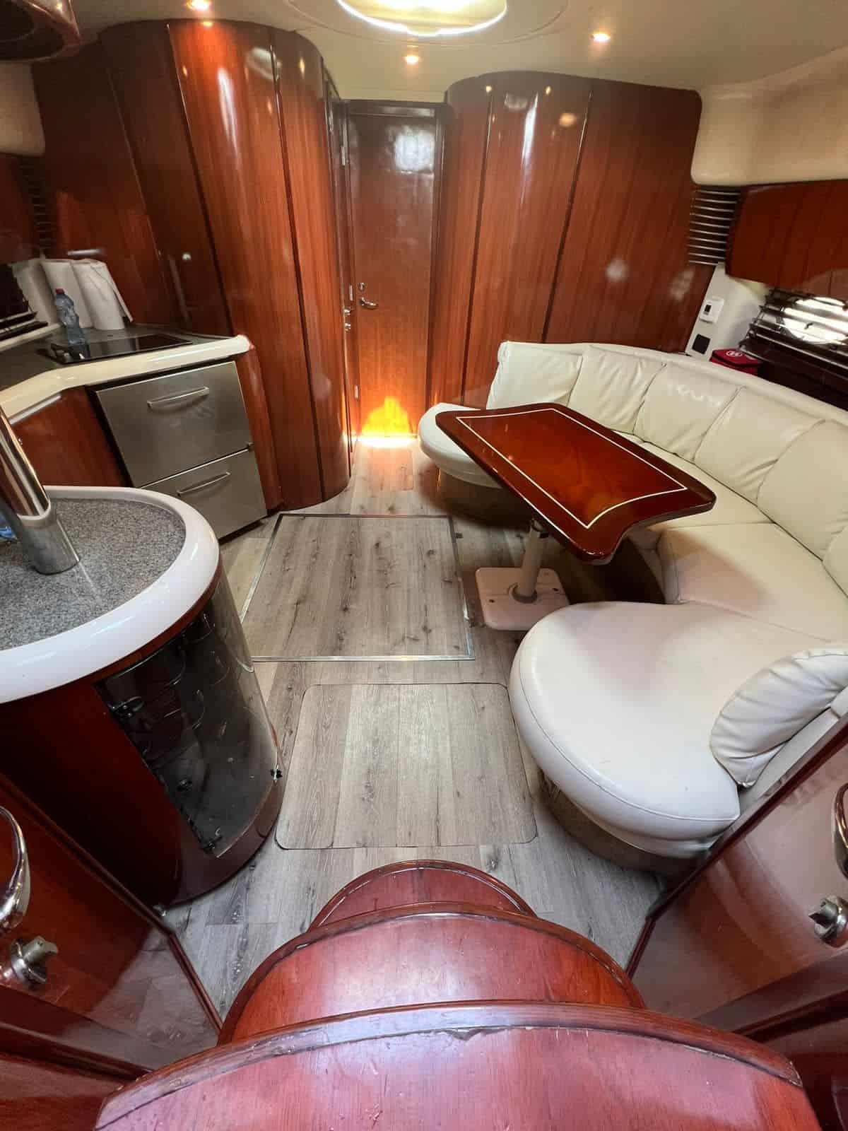 fairline-50ft-private-boat-charter-casa-de-campo-interior