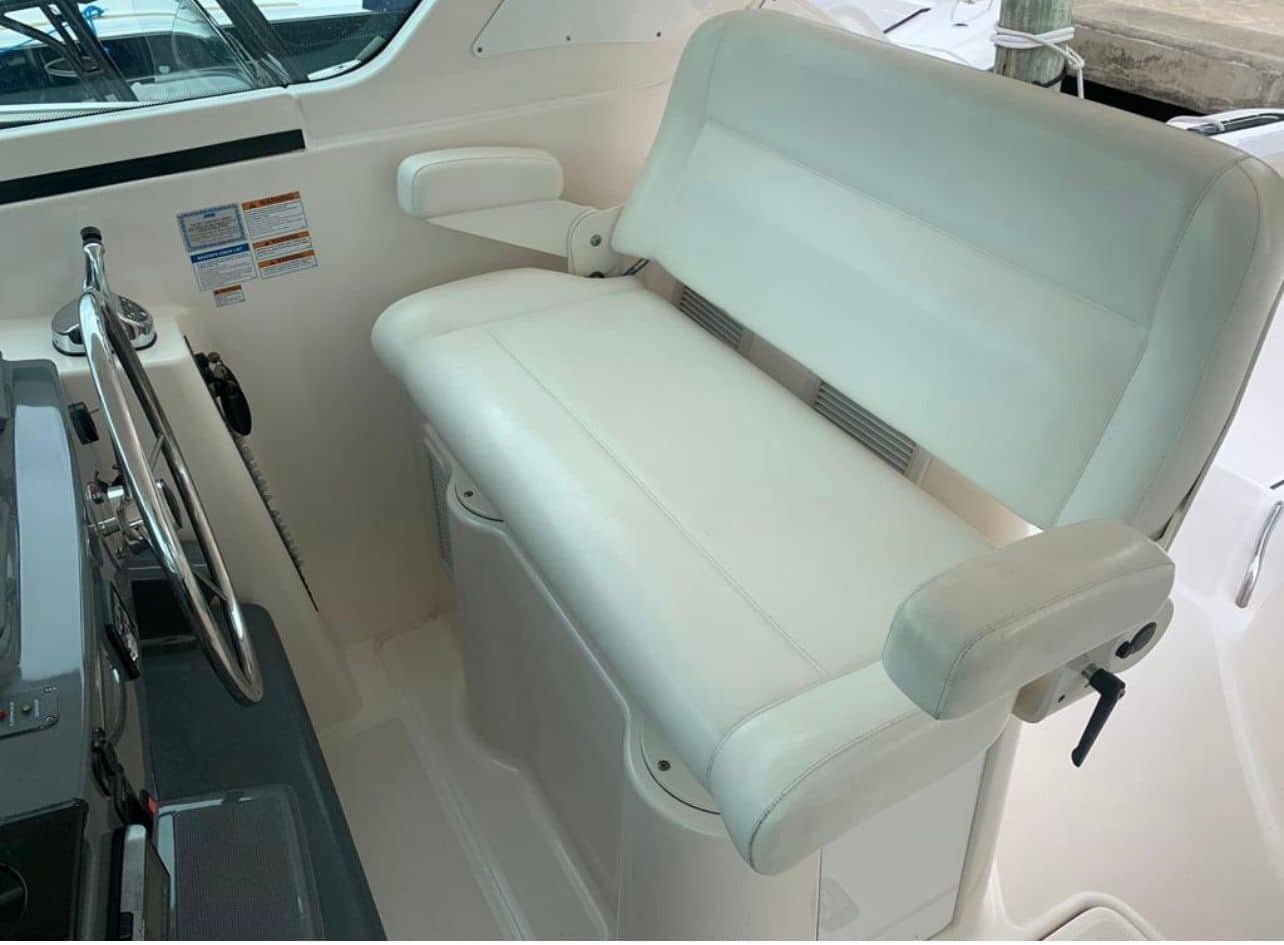 tiara-48ft-private-boat-charter-casa-de-campo-mando