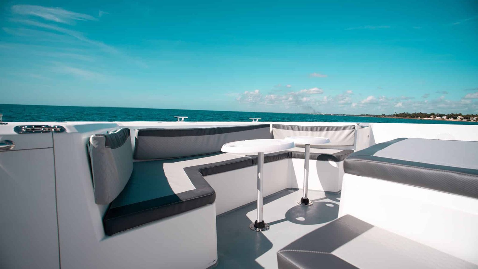 catamarán-privado-enjoy-48ft-asientos3