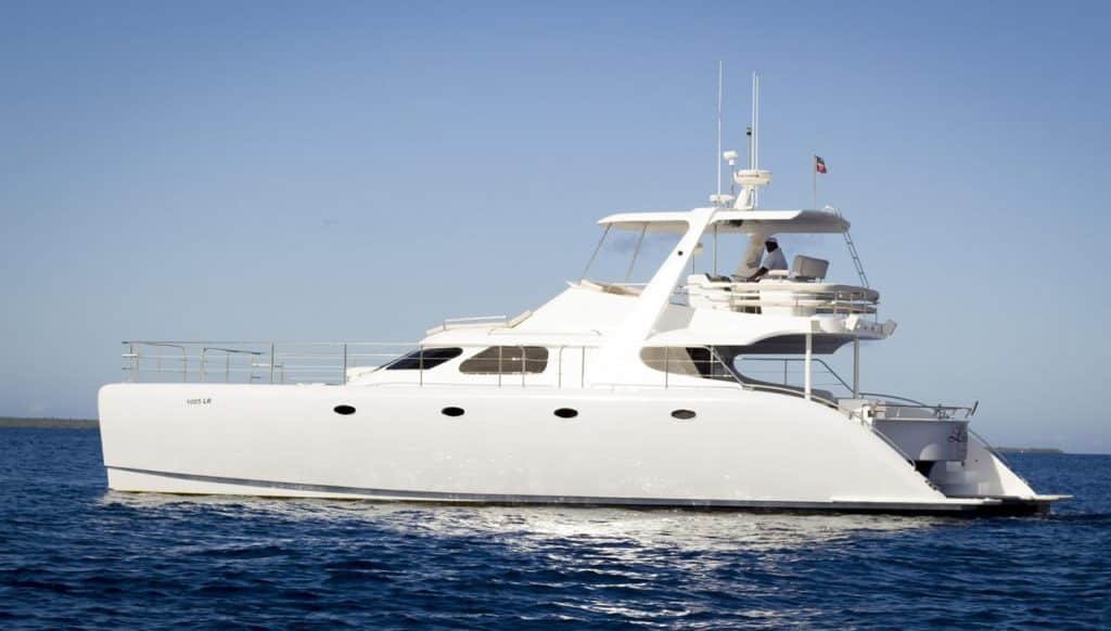 private-catamaran-liquid57ft-casa-de-campo-side2
