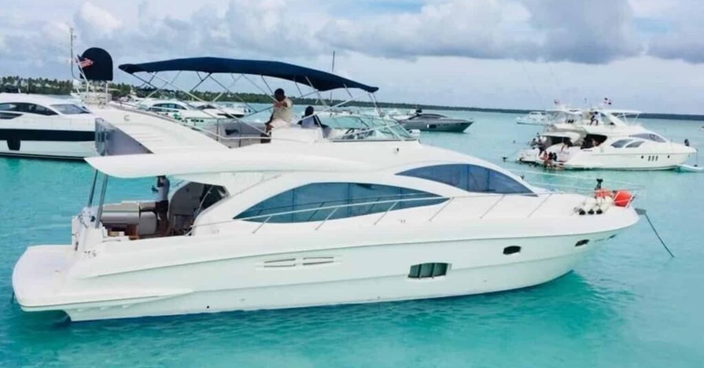 private-yacht-majesty-56-la-marina-casa-de-campo