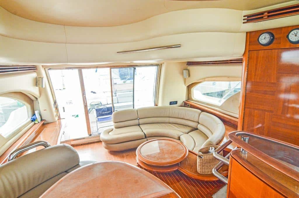 azimut-55ft-la-marina-casa-de-campo-interior