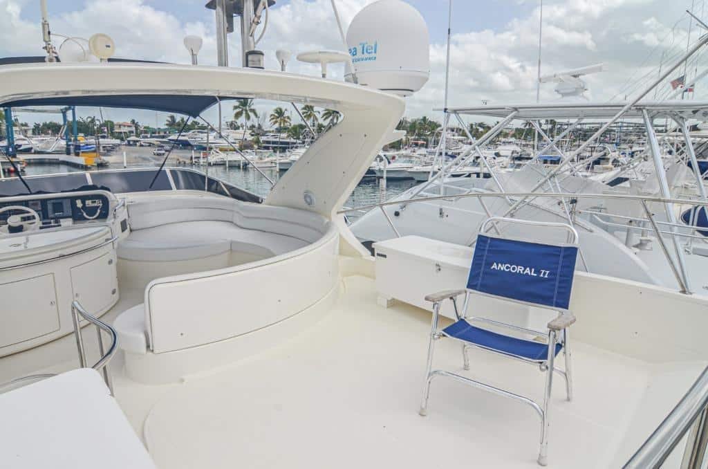 azimut-55ft-ancoral-exterior