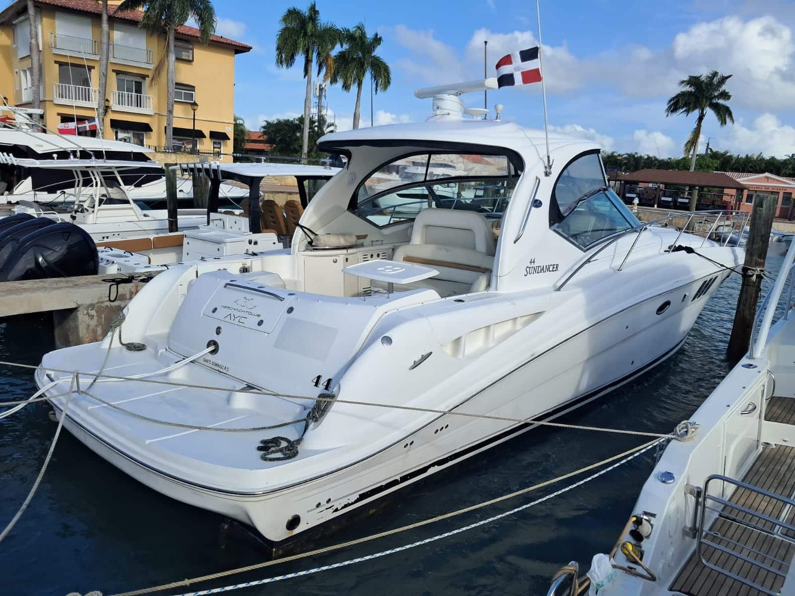 yate-privado-sea-ray-44ft-lateral