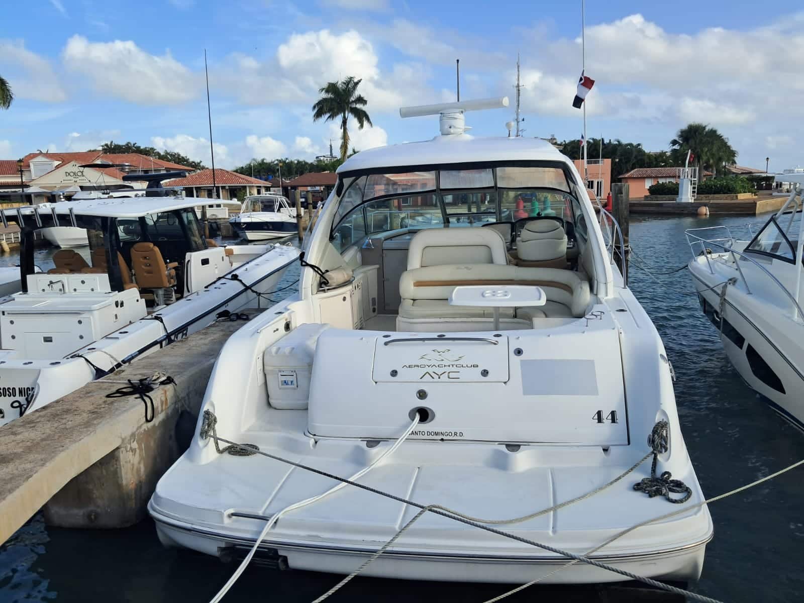 yate-privado-sea-ray-44ft-trasero