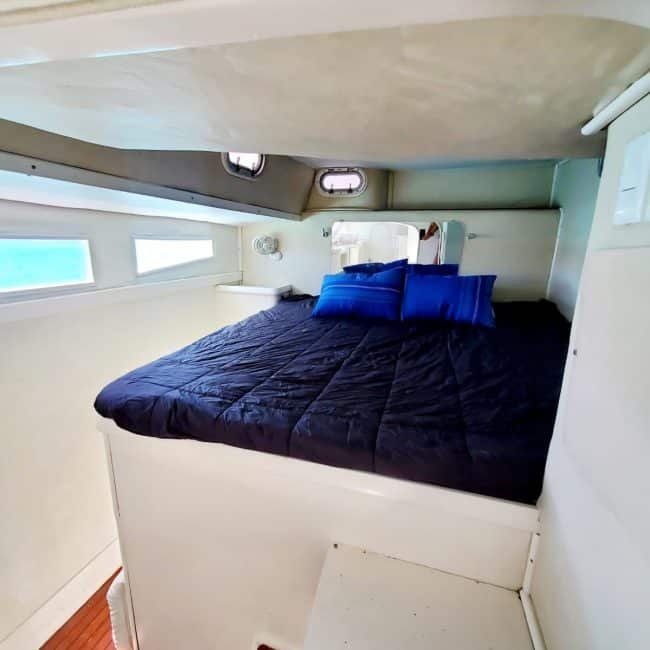 private-catamaran-lose-50-cabin