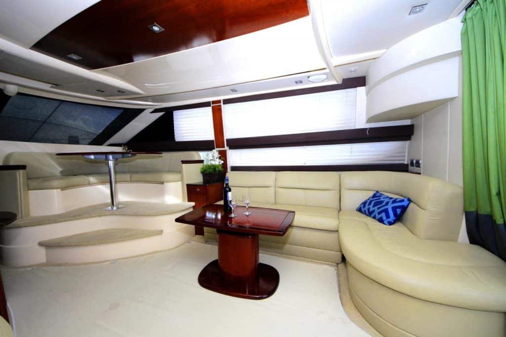 meridian-42ft-interior