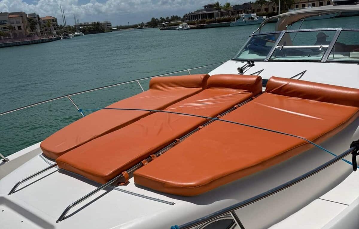 sea-ray-50ft-private-yacht-cap-cana-front